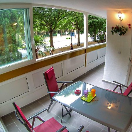 Apartment Suzana 2Br Split With Balcony Kültér fotó
