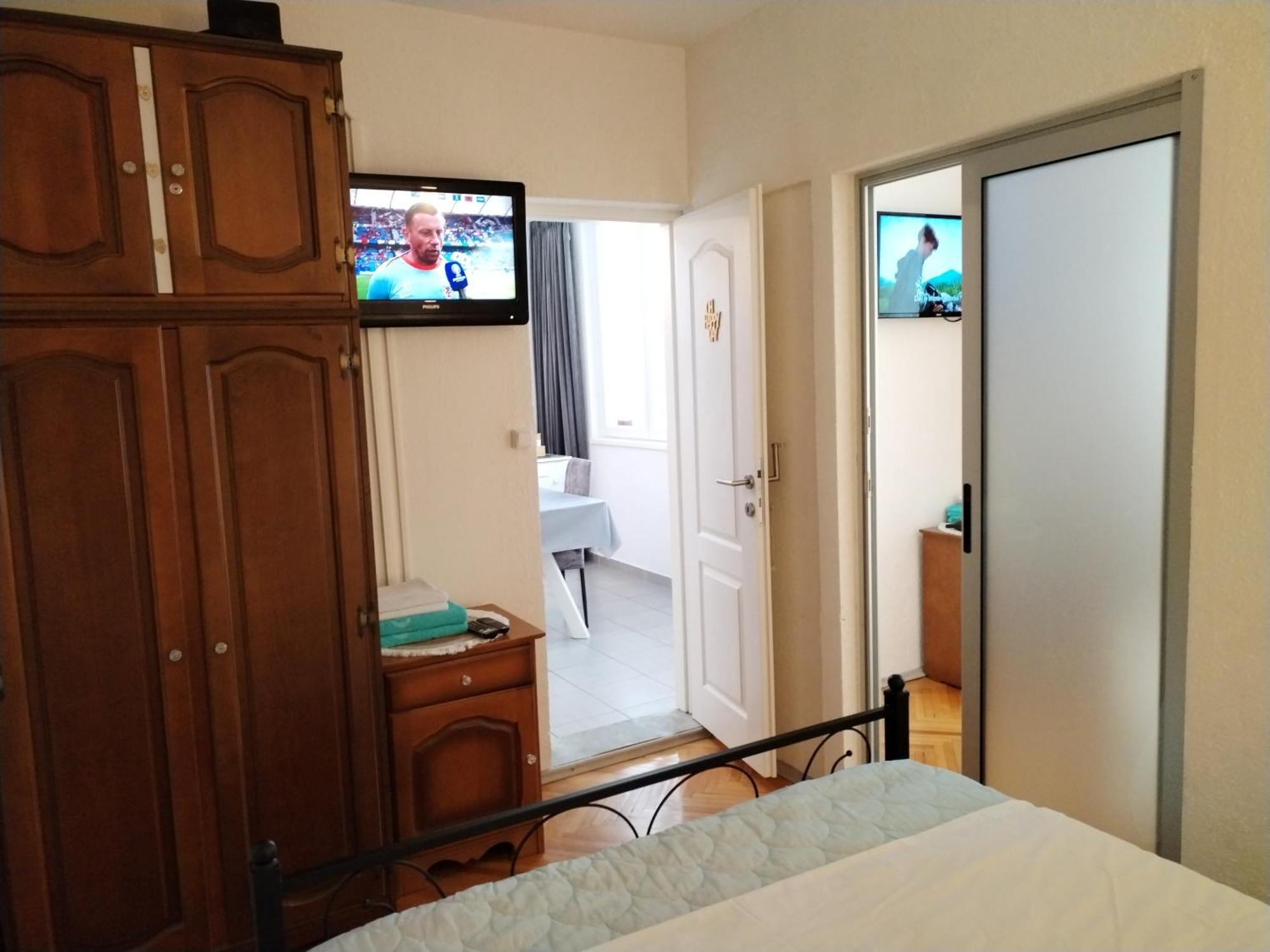 Apartment Suzana 2Br Split With Balcony Kültér fotó