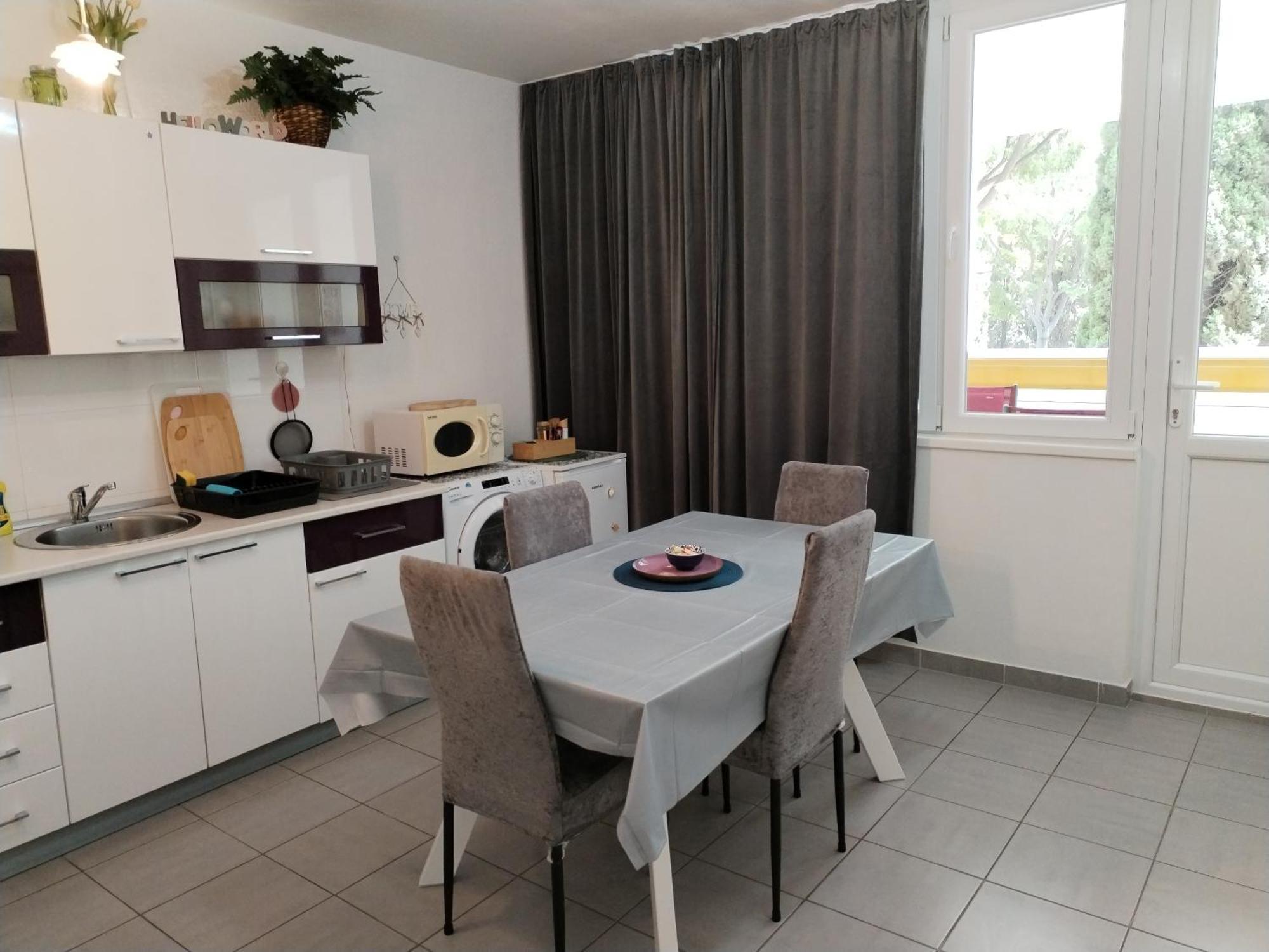 Apartment Suzana 2Br Split With Balcony Kültér fotó