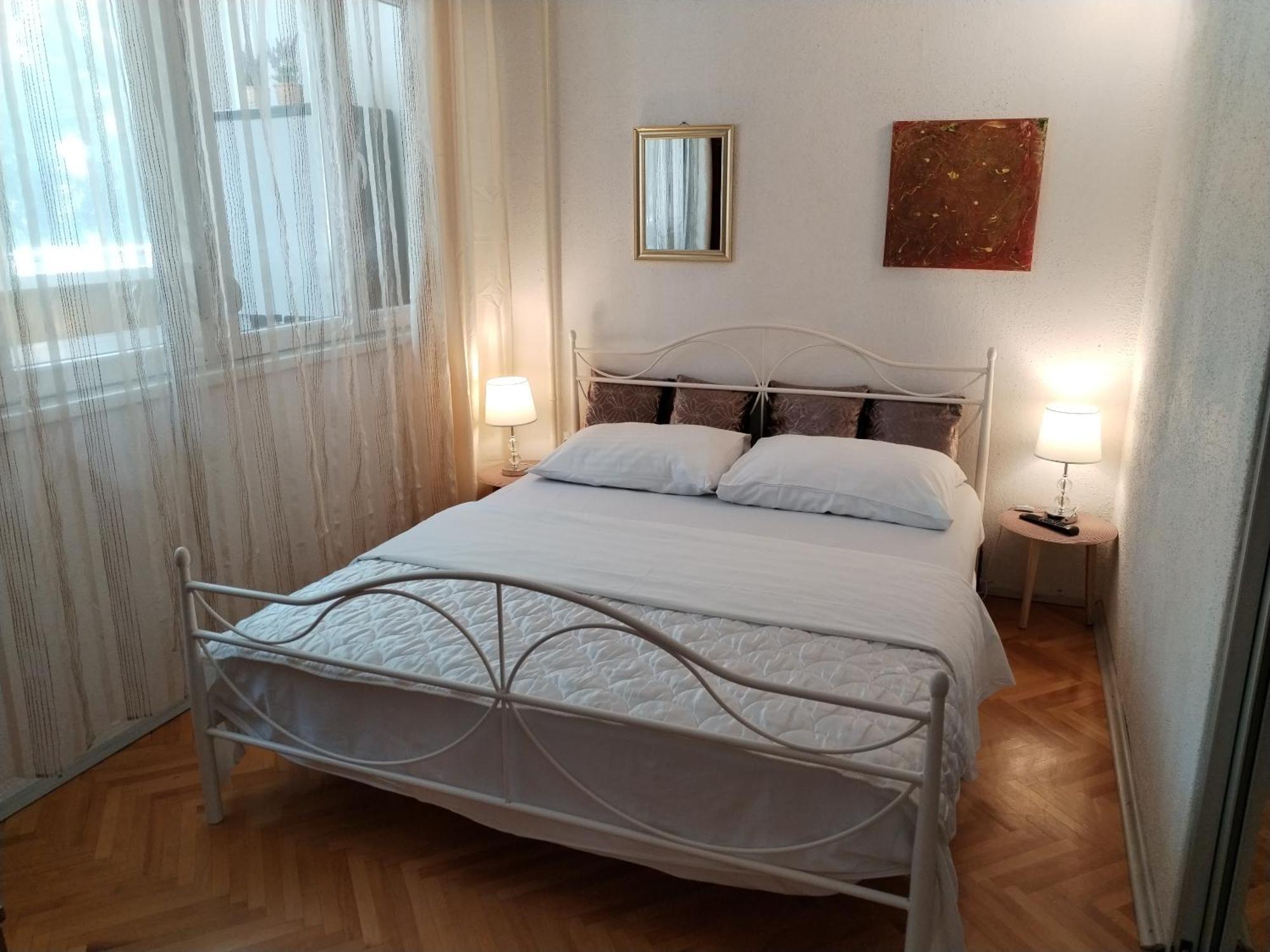 Apartment Suzana 2Br Split With Balcony Kültér fotó
