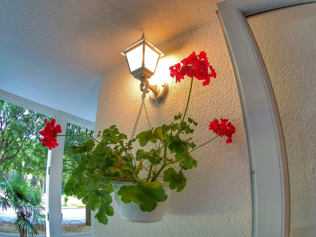 Apartment Suzana 2Br Split With Balcony Kültér fotó