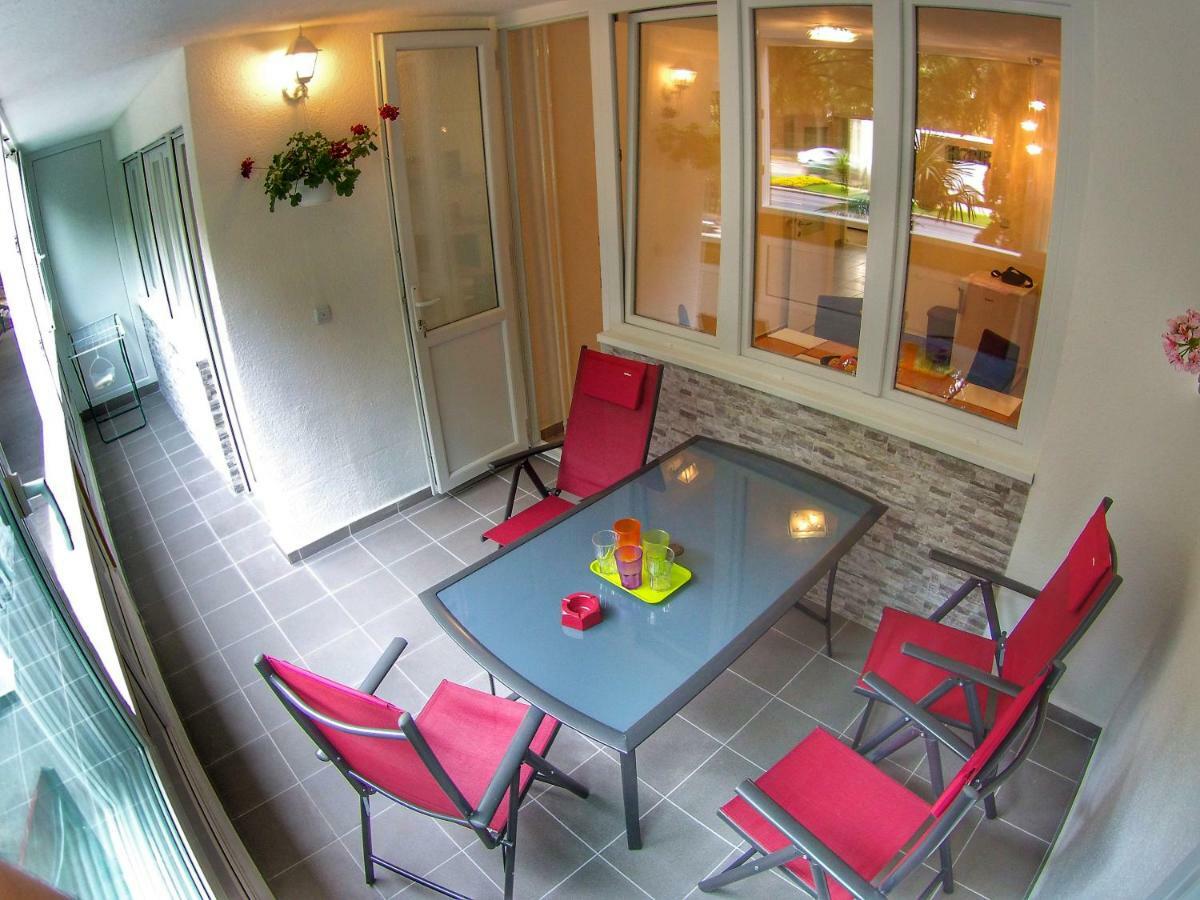 Apartment Suzana 2Br Split With Balcony Kültér fotó