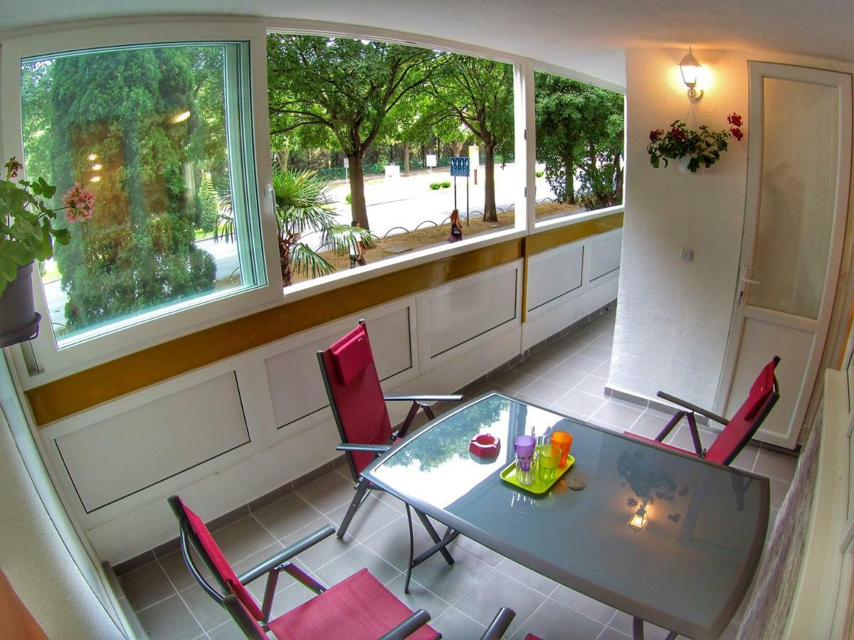 Apartment Suzana 2Br Split With Balcony Kültér fotó